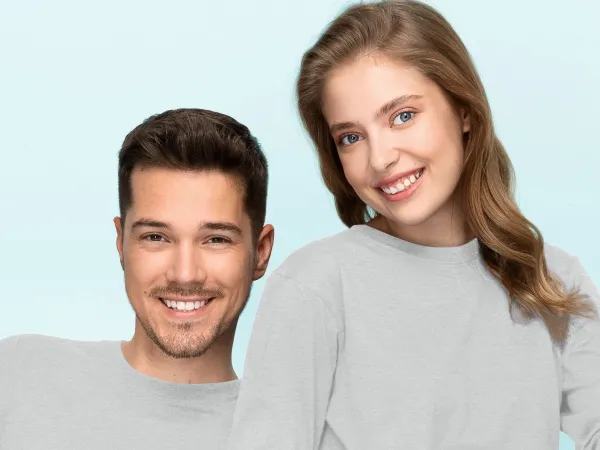 Lätt T-shirt med långa ärmar - Klassisk rund halsringning