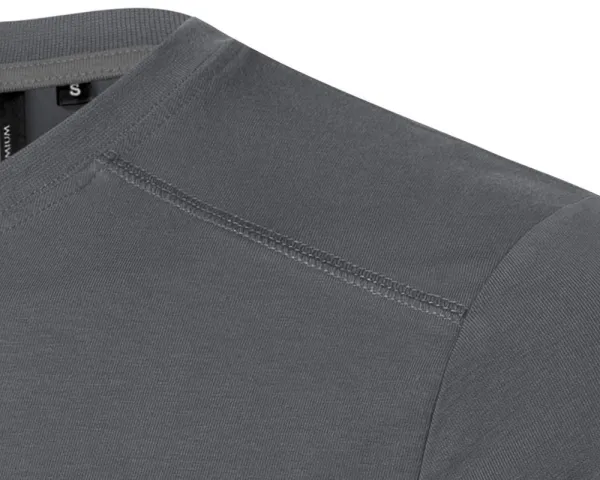 T-shirt herr dekorerad - Dekorsömmar upptill framtill
