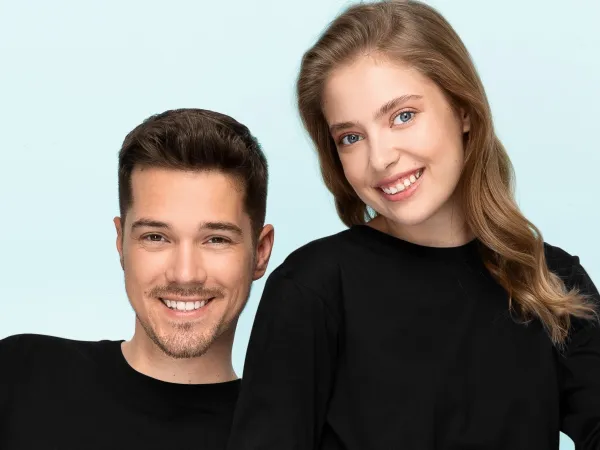 Lätt T-shirt med långa ärmar - Klassisk rund halsringning