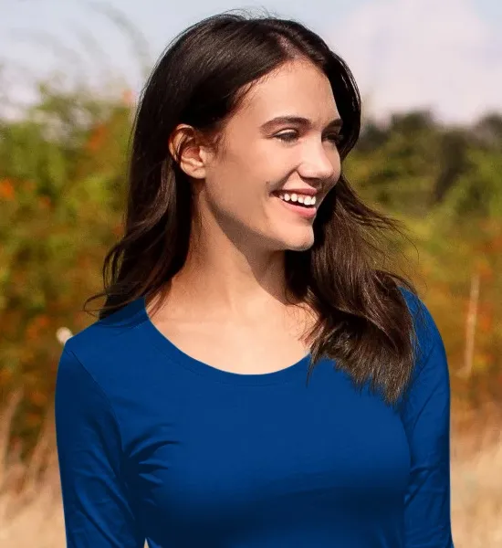 T-shirt för kvinnor med långa ärmar - Djupare rund halsringning