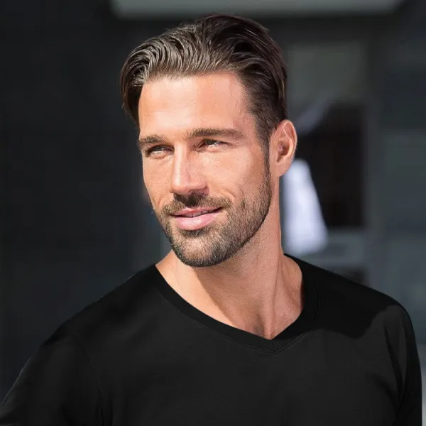 T-shirt för män - V-ringning