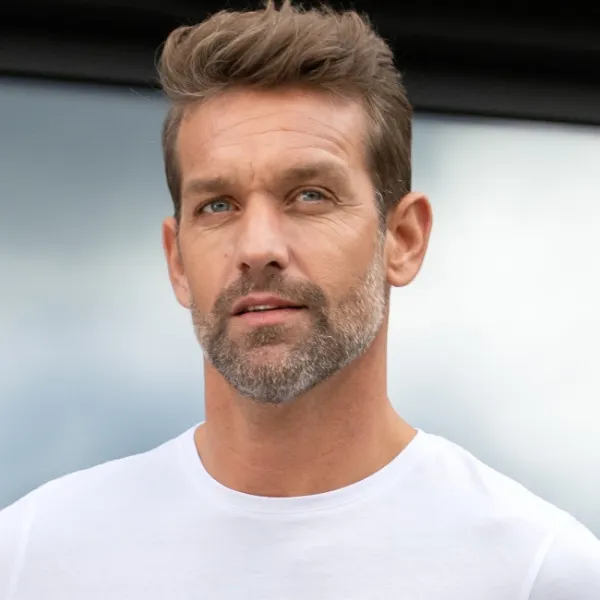 Exklusiv herr-T-shirt - Klassisk rund halsringning