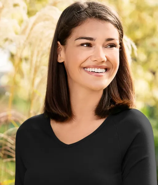 T-shirt med t-shirt för damer, V-ringning - Djup V-ringning