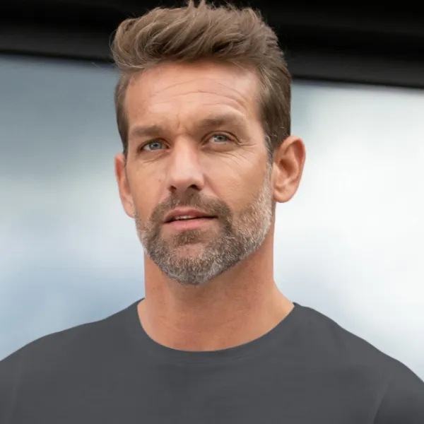 Exklusiv herr-T-shirt - Klassisk rund halsringning