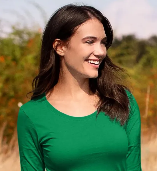 T-shirt för kvinnor med långa ärmar - Djupare rund halsringning